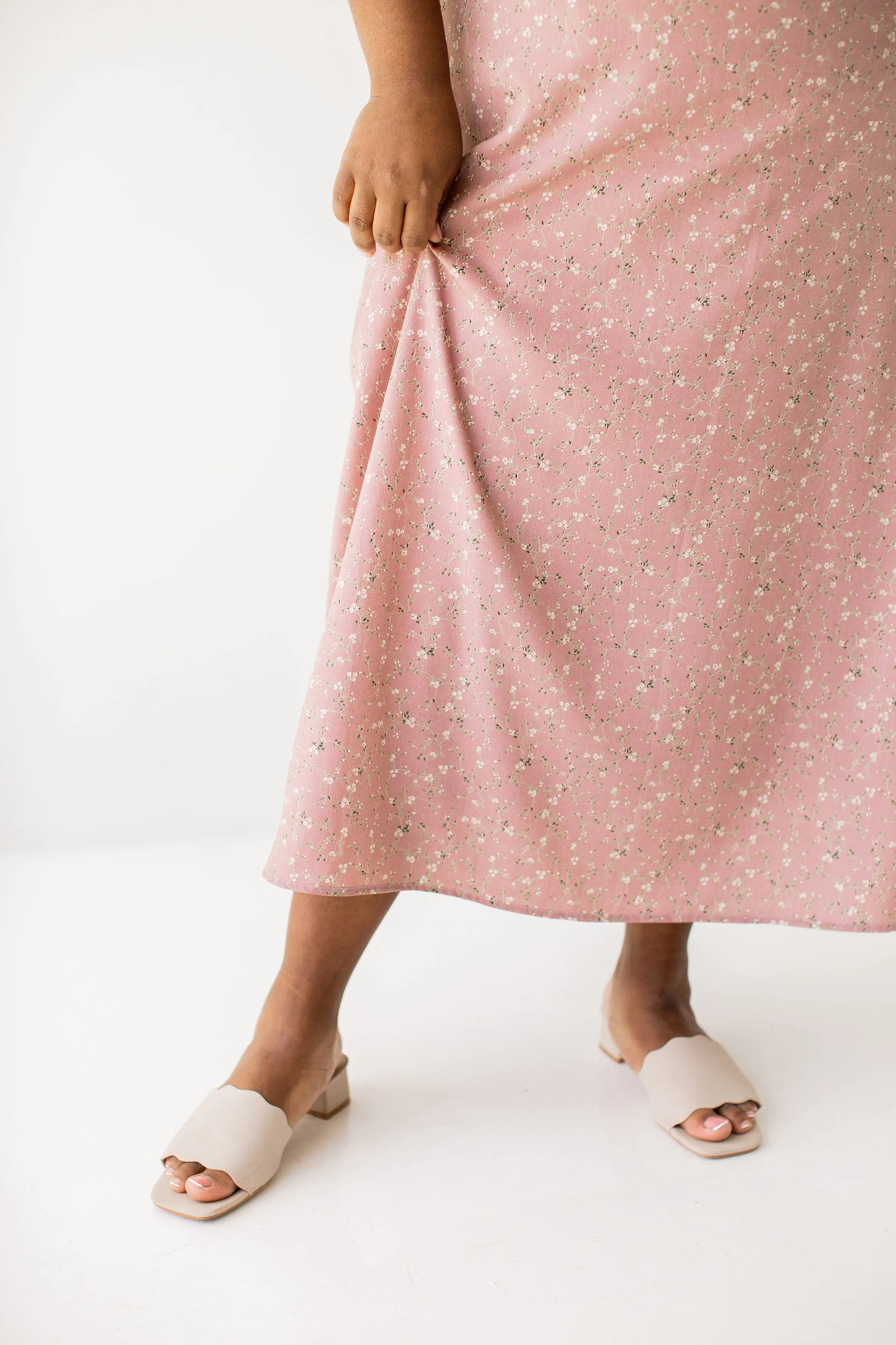 Plus 'Ruth' Ditsy Floral Midi Skirt in Dusty Mauve