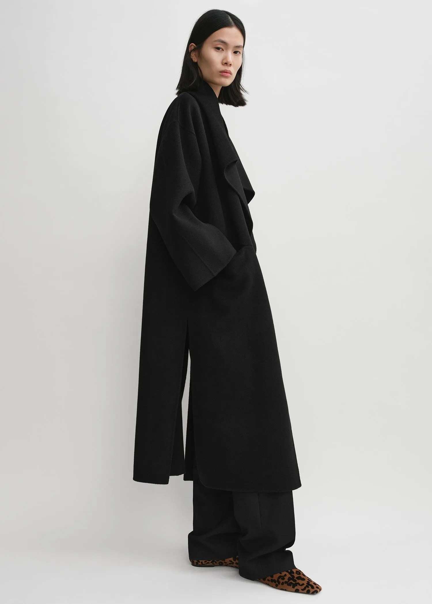 Signature wool cashmere coat black