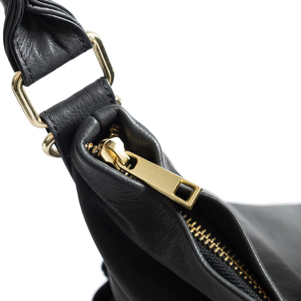 Spacious shoulder bag in nice leather quality / 15824 - Black (Nero)